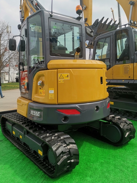 挖掘机履带应用